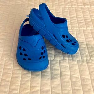 🌵Blue Rubber Slip On Shoes